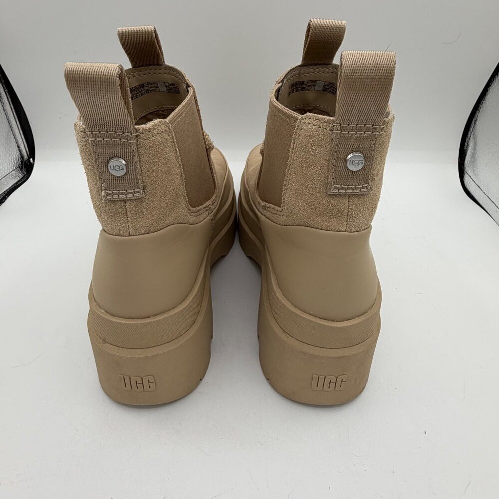 UGG Womens Brisbane Chelsea Boots Classic Leather Ankle Slip On platform Sz 7.5 - Picture 4 of 8